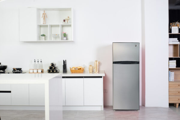 7.5 CU FT FRIDGE, PLATINUM